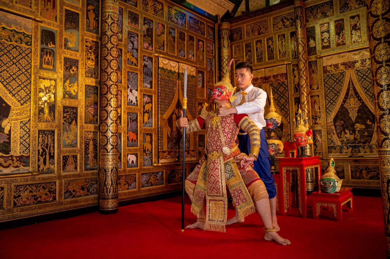 The Secrets Behind Authentic Historical Garments